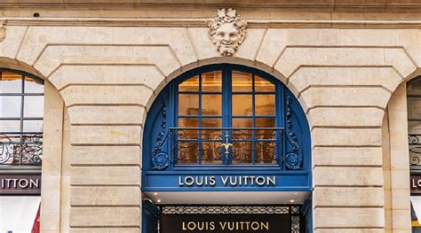 Paris Court of Appeal Validates Louis Vuitton’s Use of .